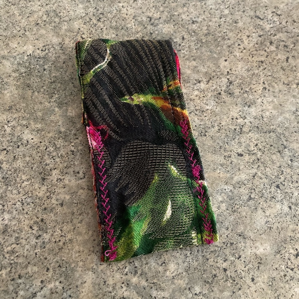 👛 Lipstick or Essential Oil Bag Mini Pouch, Rayon, Handmade, NWOT - Picture 5 of 8
